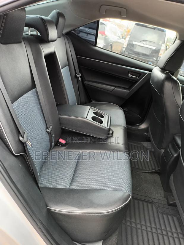 Toyota Corolla 2016 Silver