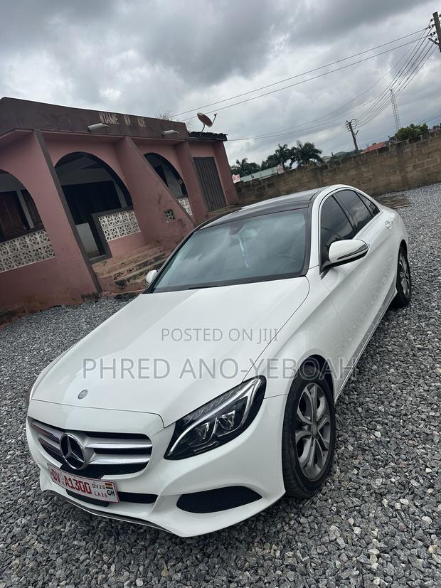 Mercedes-Benz C300 Luxury 4matic Sedan AWD (2.0L 4cyl 7A) 2017 White