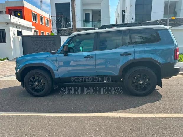 Toyota Land Cruiser Prado 2024 Blue