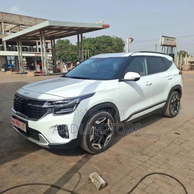 New Kia Seltos 2026 White