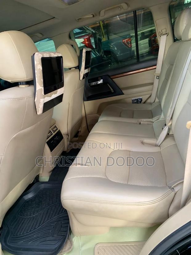 Toyota Land Cruiser 2016 Black