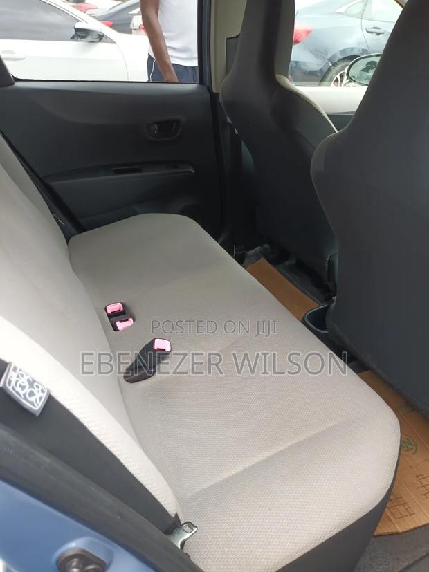 Toyota Vitz 2014 Blue