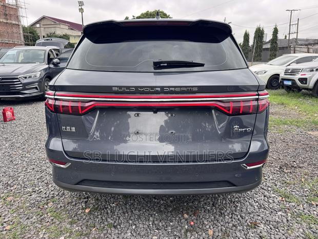 New BYD Song Pro DM-i 2024 Gray