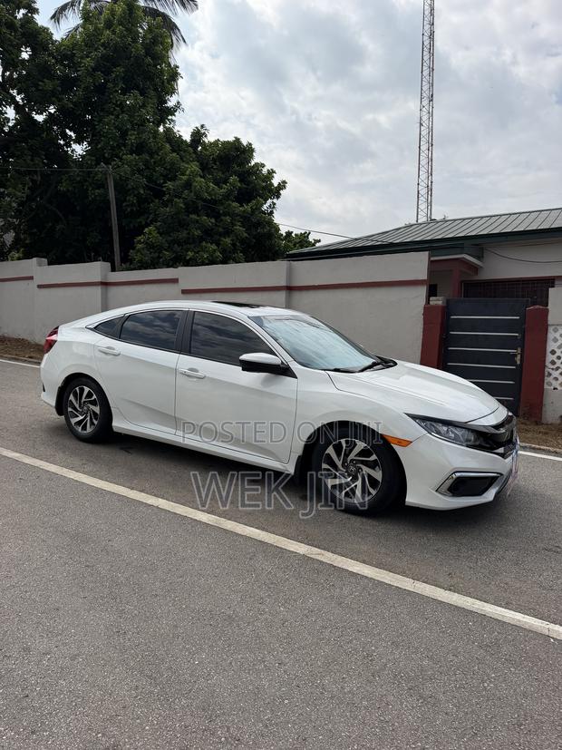 Honda Civic EX Sedan 2020 White