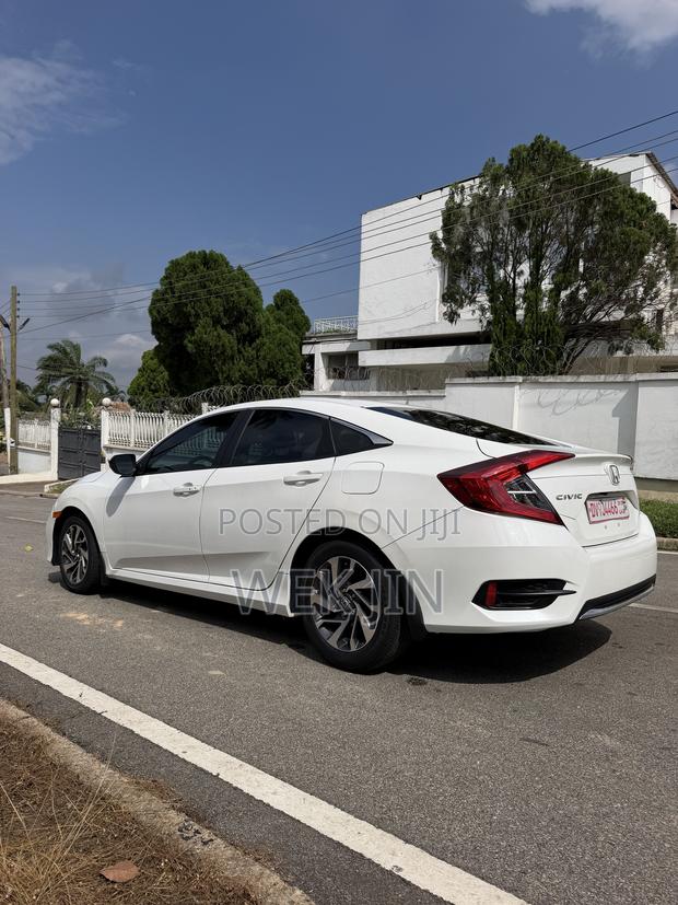 Honda Civic EX Sedan 2020 White