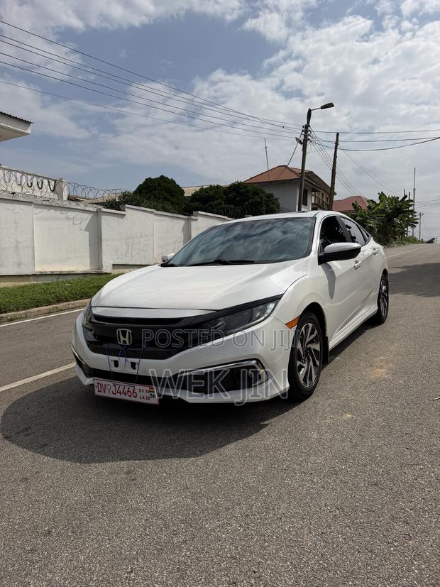 Honda Civic EX Sedan 2020 White