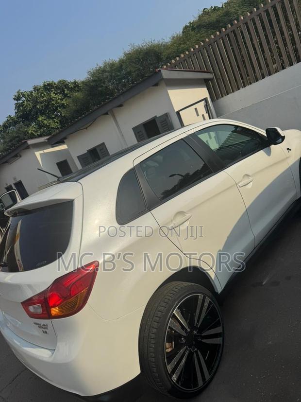 Mitsubishi Outlander Sport 2015 White