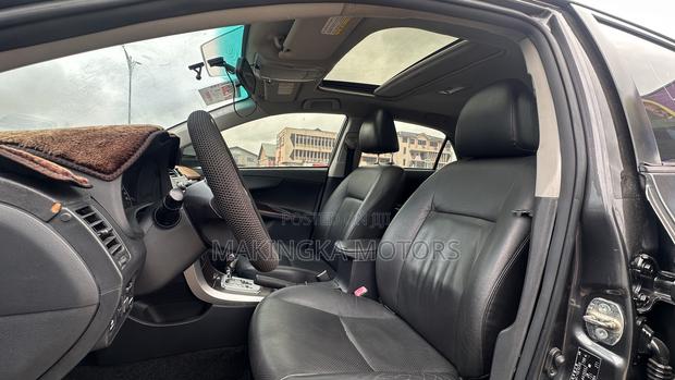 Toyota Corolla S 4dr Sedan (1.8L 4cyl 4A) 2011 Silver