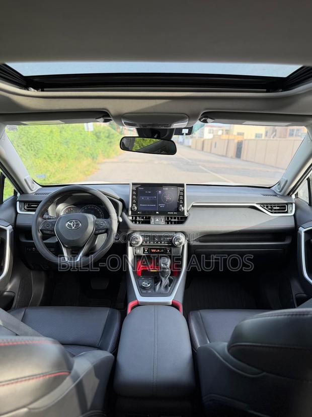 Toyota RAV4 TRD Off Road 2022 White