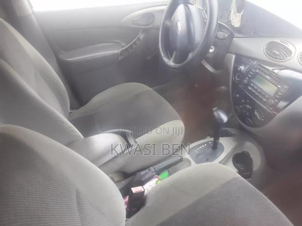 Ford Focus 2004 Brown