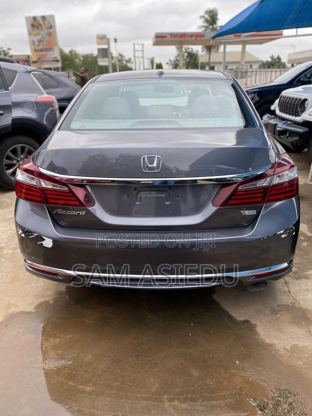 Honda Accord EX 2dr Coupe FWD (2.4L 4cyl 2A) 2016 Gray