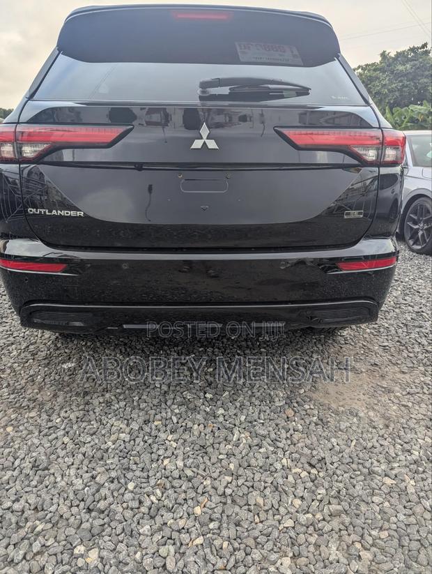 Mitsubishi Outlander SE Black Edition 2023 Black