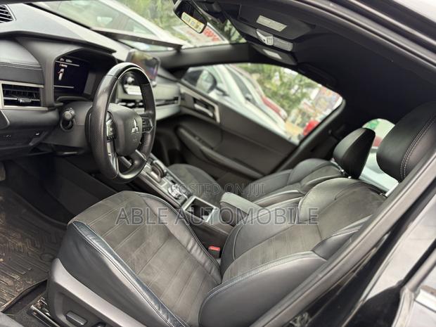 Mitsubishi Outlander SE Black Edition 2023 Black
