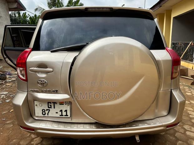 Toyota RAV4 2007 Beige