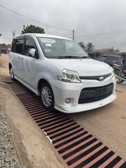Toyota Sienta 1.5 FWD 2014 White for sale