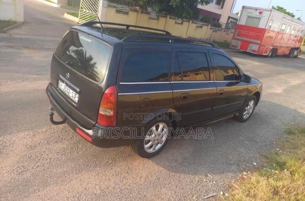 Opel Astra 1.6 Caravan Easytronic 2004 Black