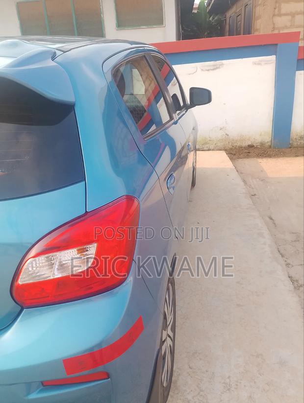 Mitsubishi Mirage 2020 Blue