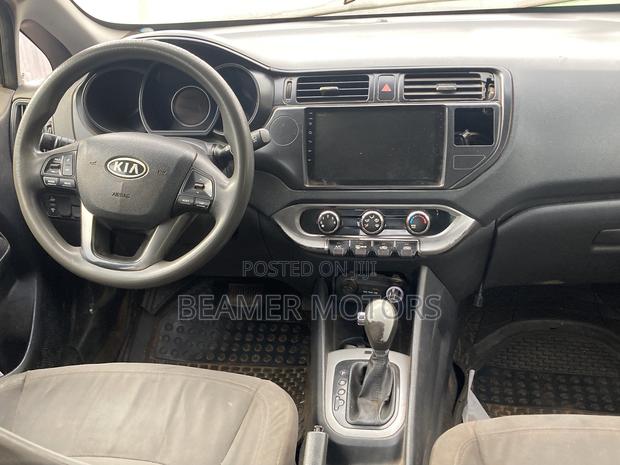 Kia Rio LX 4dr Hatchback (1.6L 4cyl 6A) 2012 Gray