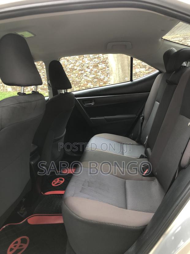 Toyota Corolla LE Eco (1.8L 4cyl 2A) 2018 Silver