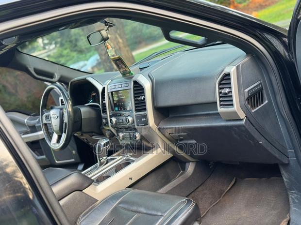 Ford F-150 Lariat 4x4 SuperCab Styleside 6.5 ft. box 145 in. WB 2018