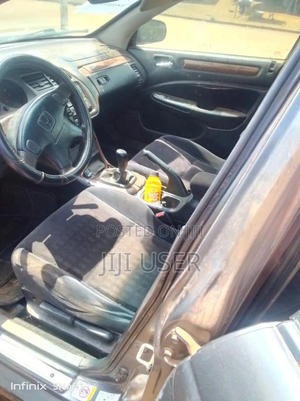 Honda Accord 2001 Gray