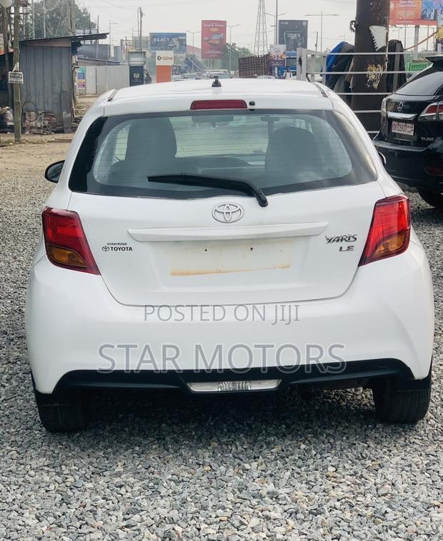 Toyota Yaris LE Hatchback 5dr 2015 White