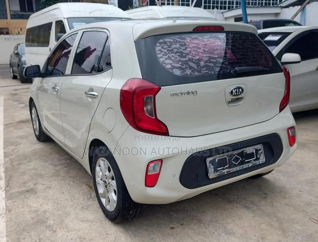 Kia Morning 2016 Off white