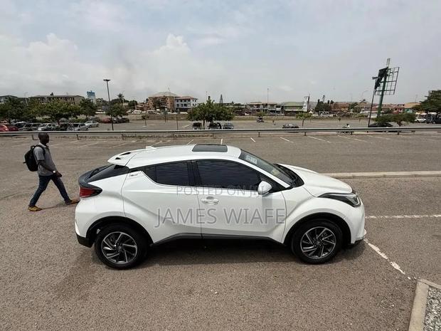 Toyota Avanza 2023 White