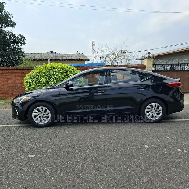 Hyundai Elantra 2017 Black