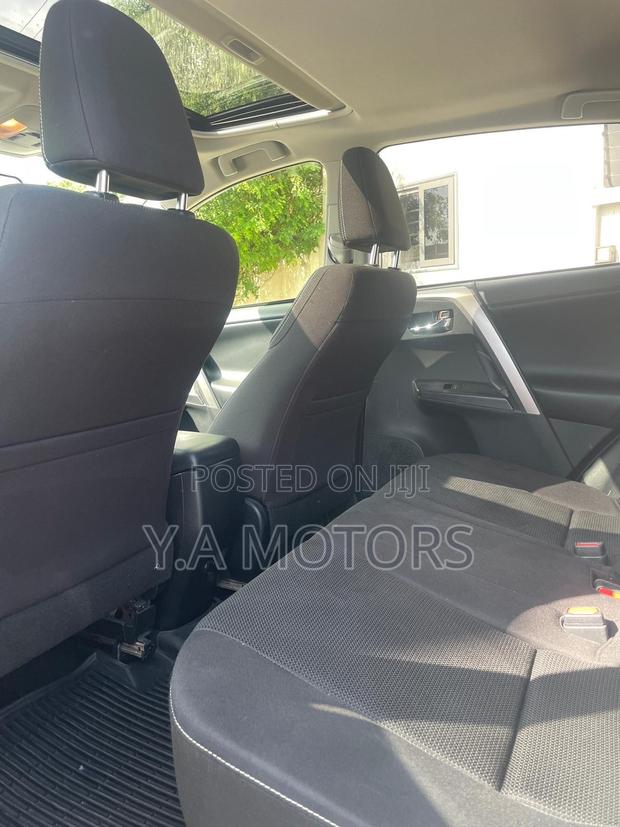 Toyota RAV4 2018 White