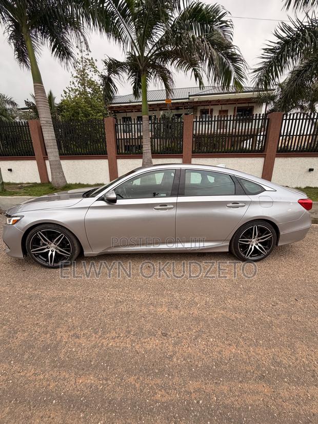 Honda Accord Touring 2.0T 2021 Silver