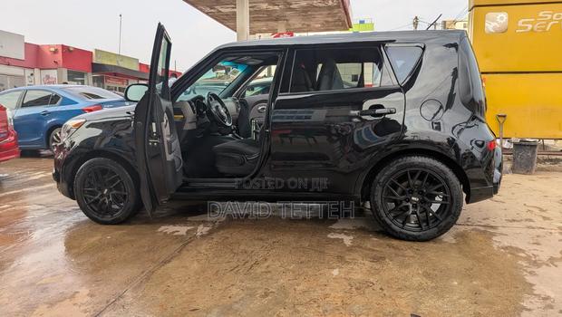 Kia Soul Base Hatchback 2016 Black