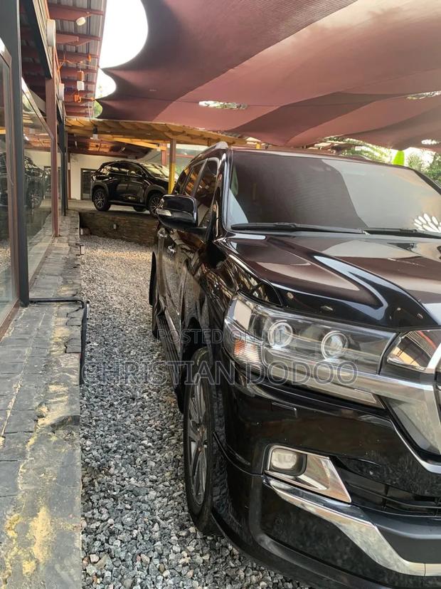 Toyota Land Cruiser 2016 Black
