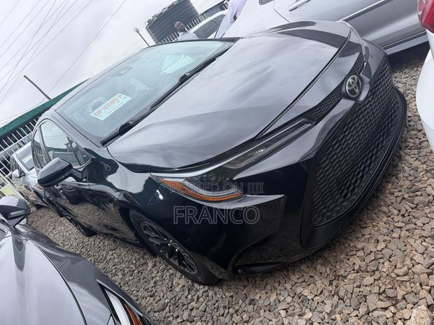 Toyota Corolla LE 2020 Black