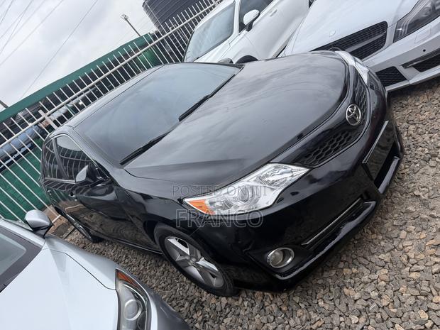 Toyota Camry SE 4dr Sedan (2.5L 4cyl 6A) 2014 Black