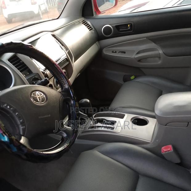 Toyota Tacoma 2015 Red