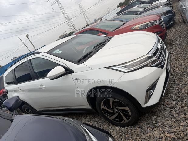 Toyota Rush 1.5 AWD 2019 White