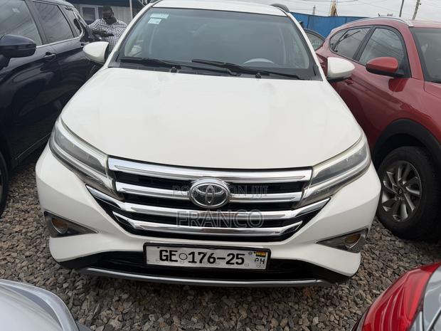 Toyota Rush 1.5 AWD 2019 White