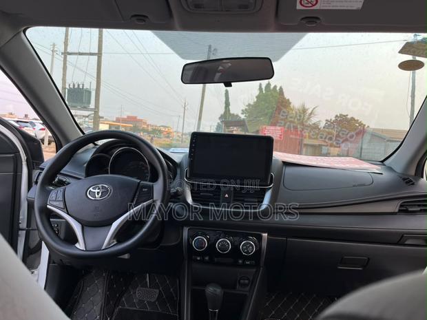Toyota RAV4 LE 2022 Black