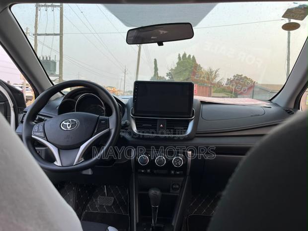 Toyota RAV4 LE 2022 Black