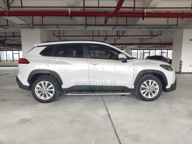 Toyota Corolla Cross 2023 White