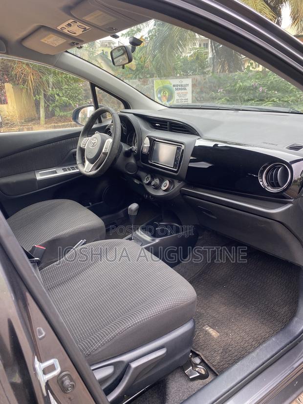 Toyota Vitz 2015 Gray