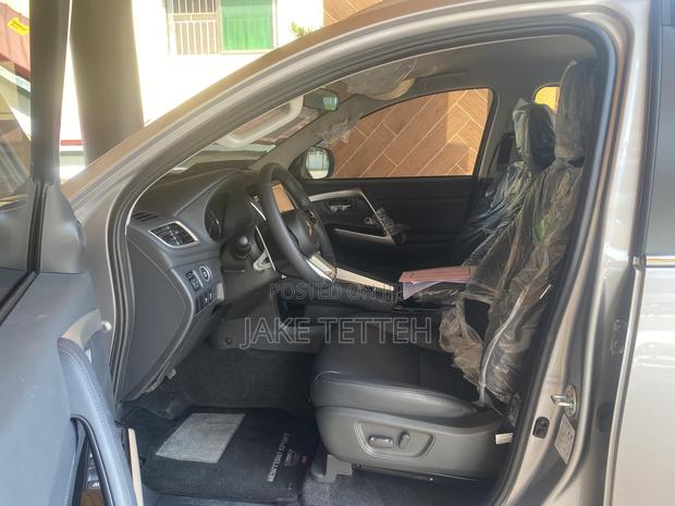 New Mitsubishi Montero Sport 2025 Silver