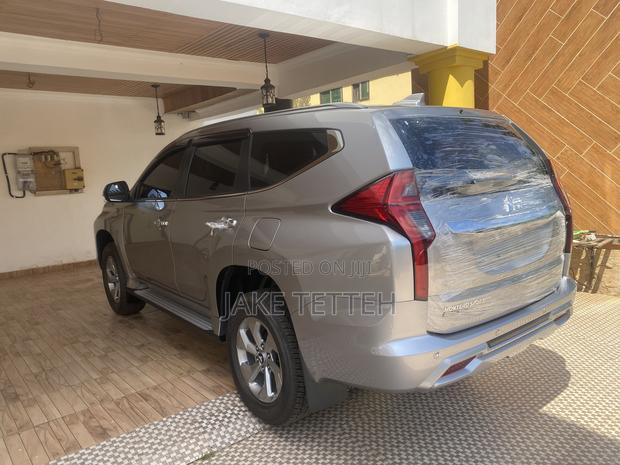 New Mitsubishi Montero Sport 2025 Silver