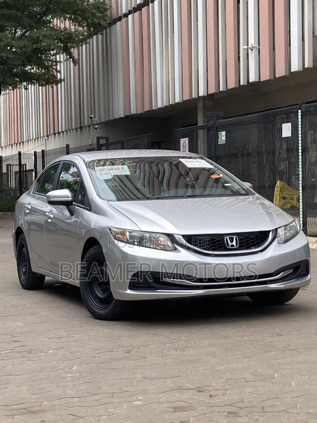 Honda Civic LX 4dr Sedan (1.8L 4cyl CVT) 2014 Silver