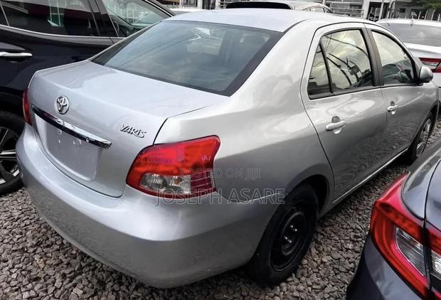 Toyota Yaris 2011