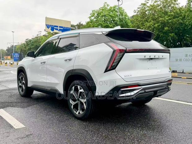 Geely Boyue 2023 White