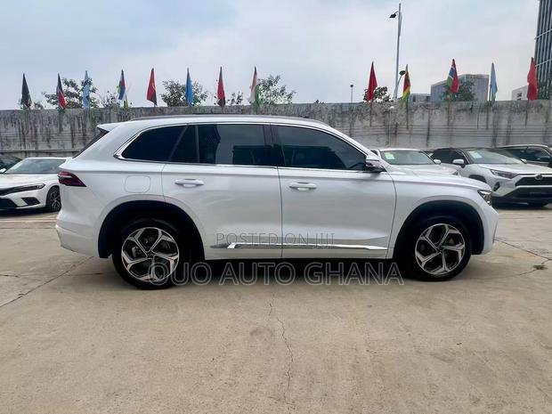 Geely Azkarra 2024 White