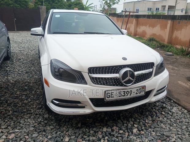Mercedes-Benz C300 2012 White