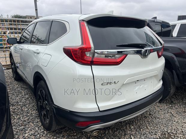 Honda CR-V Touring AWD 2019 White